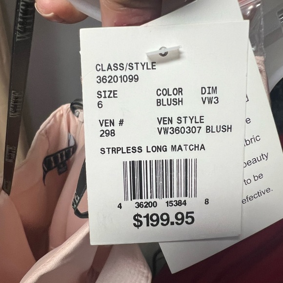 Vera Wang Formal Dress - Picture 2 of 3